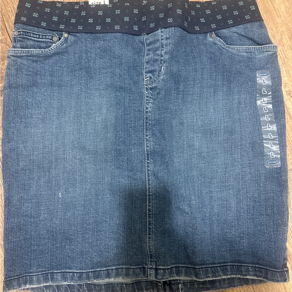 Old Navy Denim maternity skirt